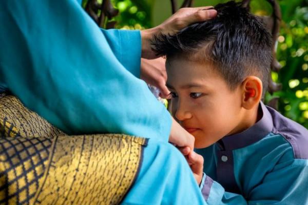 Islam Yang Mengajarkan Untuk Hormat Kepada Orang Tua 