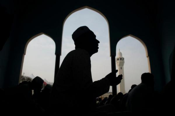 Agar Doa Diijabah, Tuntunan Al-Qur`an dan Sunnah untuk Meraih Pengabulan