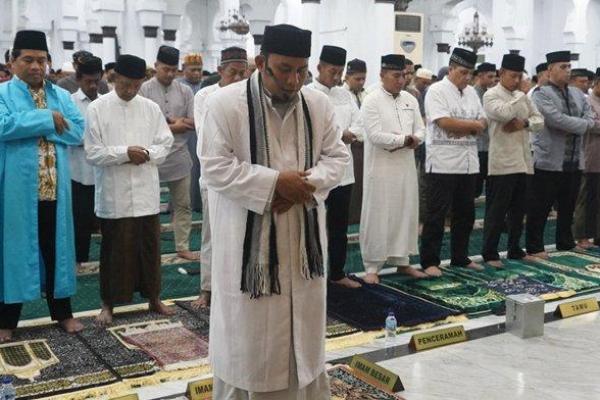 Apakah Shalat Jumat Hukumnya Wajib Bagi Umat Islam? Ini Penjelasannya 