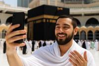 Selfie dan Membagikan Foto di Medsos, Apa Hukumnya dalam Islam?