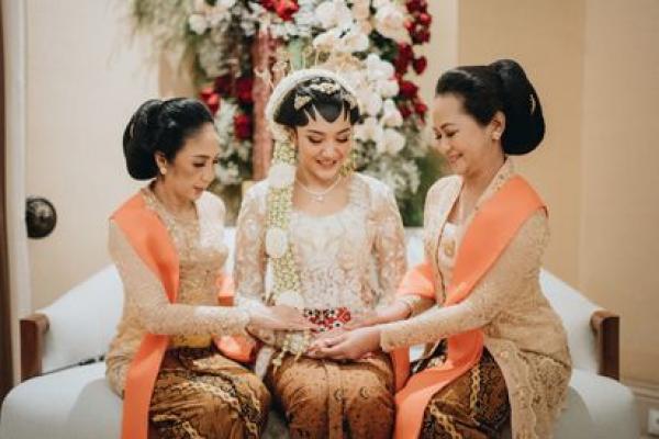 Tradisi Pingitan Sebelum Menikah, Bagaimana Pandangan Islam?