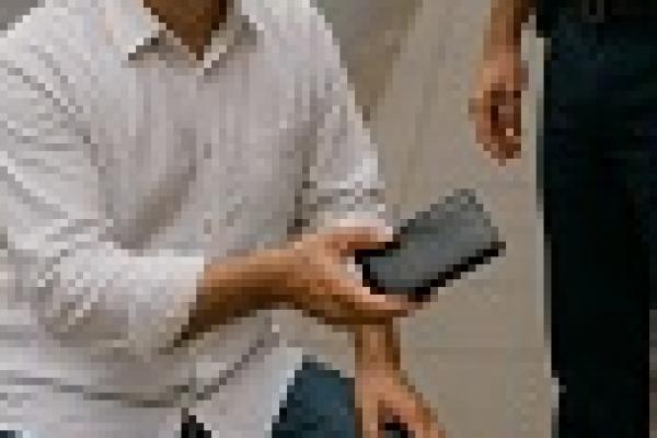 Menemukan Barang di Jalan, Apa Hukumnya?