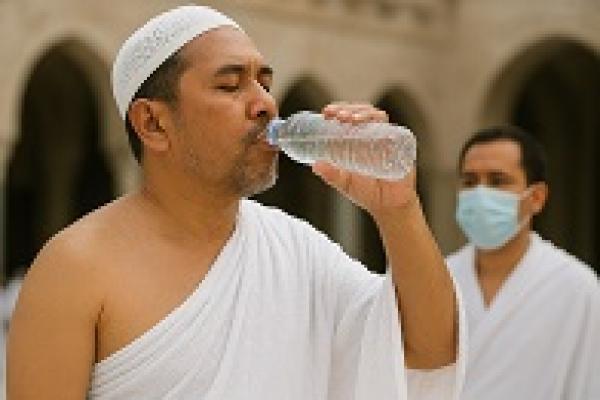 Ilustrasi jaga kesehatan saat haji atau umrah