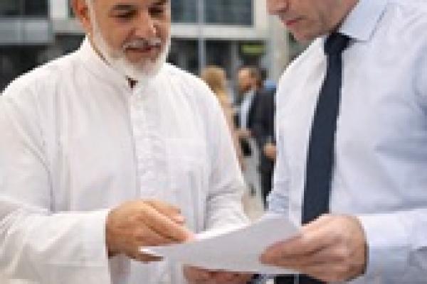 Hukum Meminta Bantuan kepada Selain Muslim, Antara Aqidah, Muamalah, dan Ketergantungan Hati