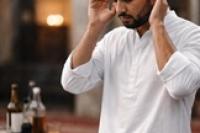 Ibadah Jalan Terus, Maksiat Tak Ditinggalkan