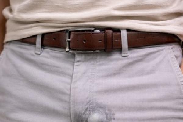 Hukum Pakaian Terkena Mani, Najis atau Tidak?