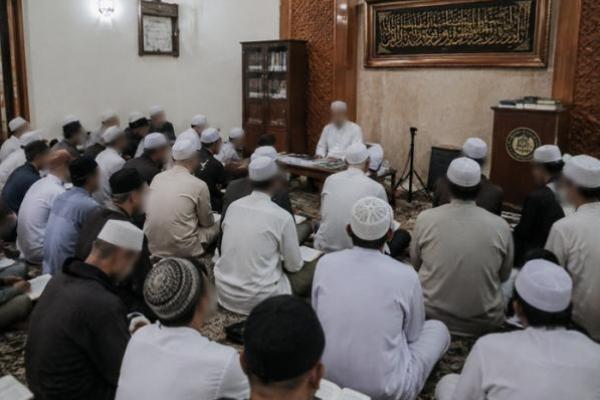 Bahaya Belajar Agama Tanpa Bertahap, Akhlak Bisa Rusak